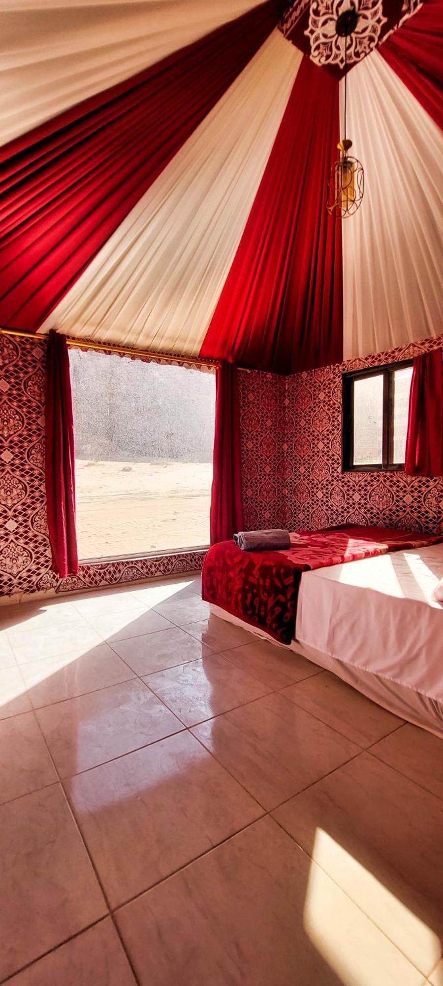 Salman Zwaidh Camp Hotel Wadi Rum Exterior photo